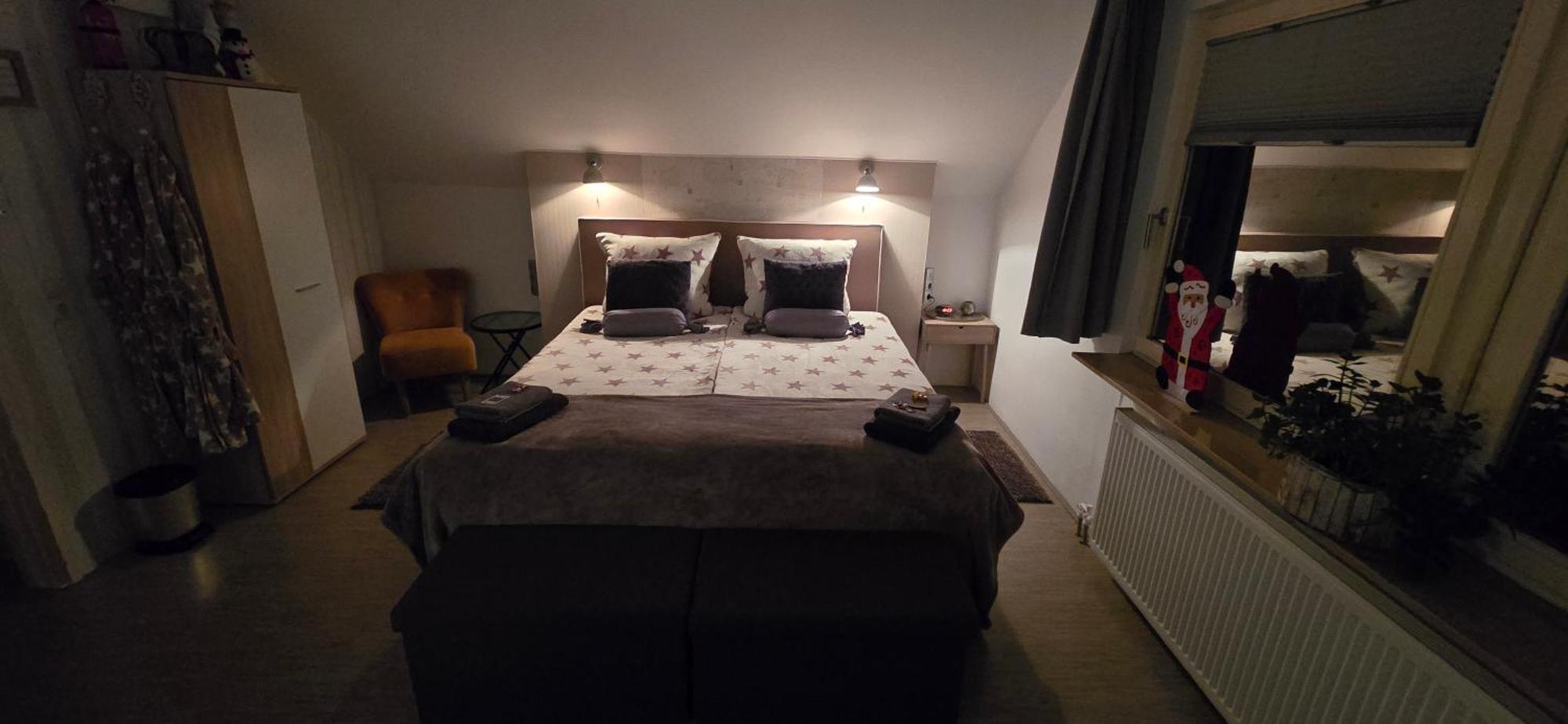 Bed & Breakfast Ravelin 레스 외부 사진